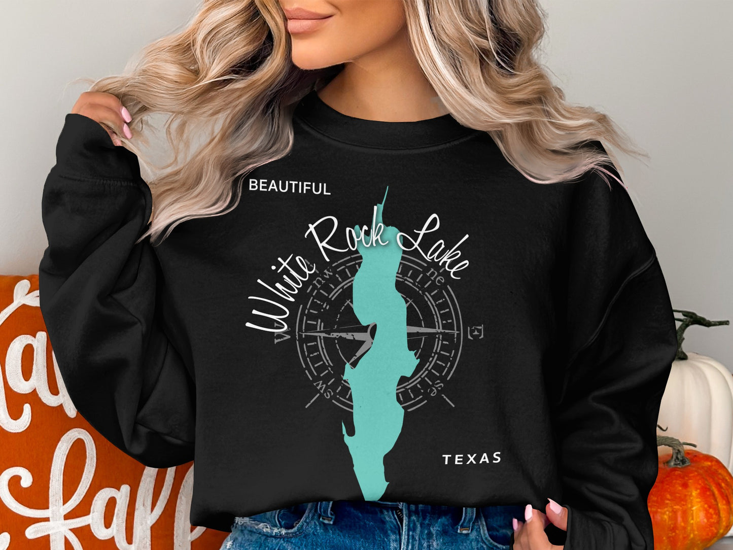 Black sweatshirt with "Beautiful White Rock Lake Texas" text and a teal lake graphic.