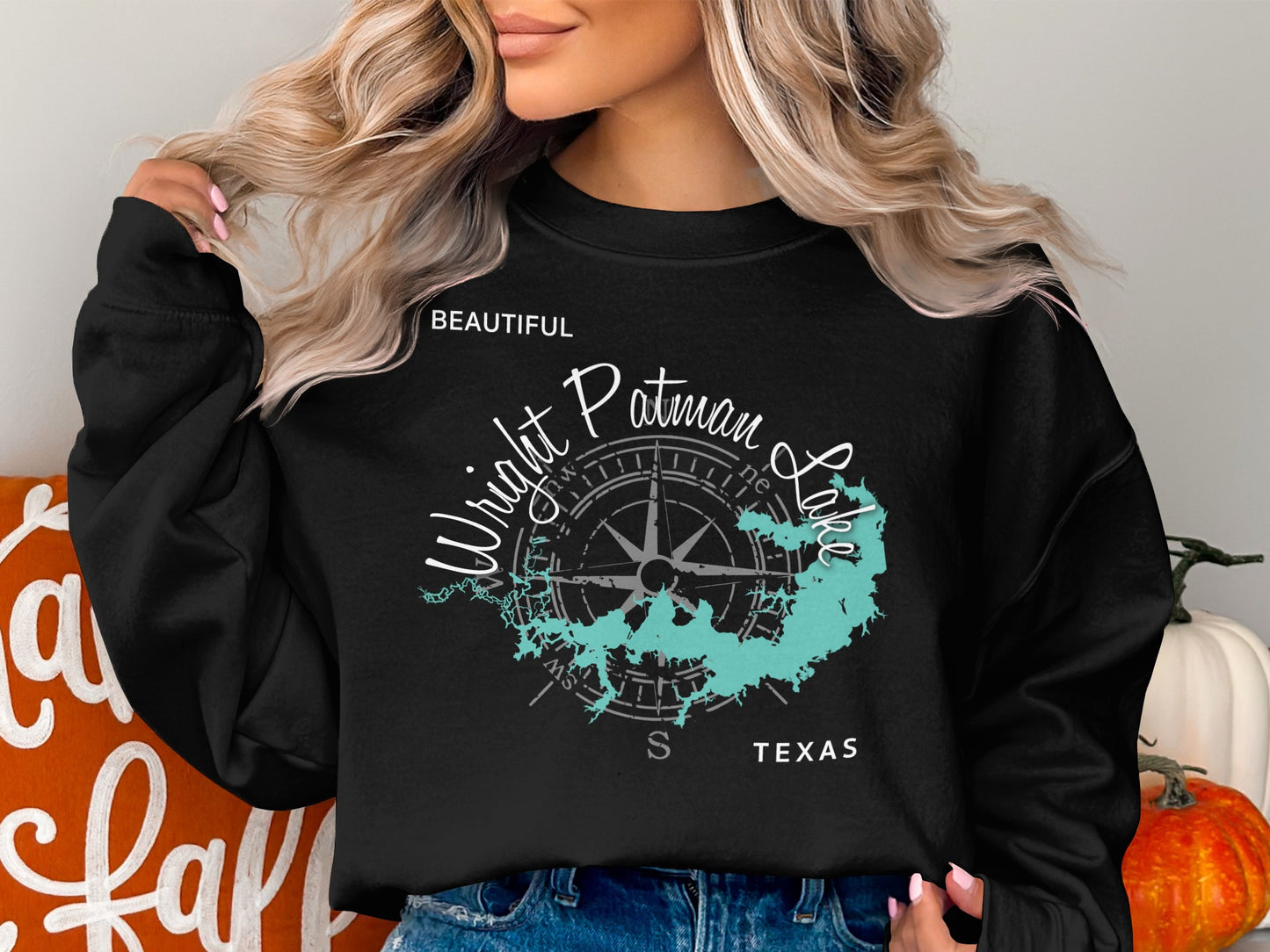 Black sweatshirt featuring a compass rose graphic and "Beautiful Wright Patman Lake Texas" text.